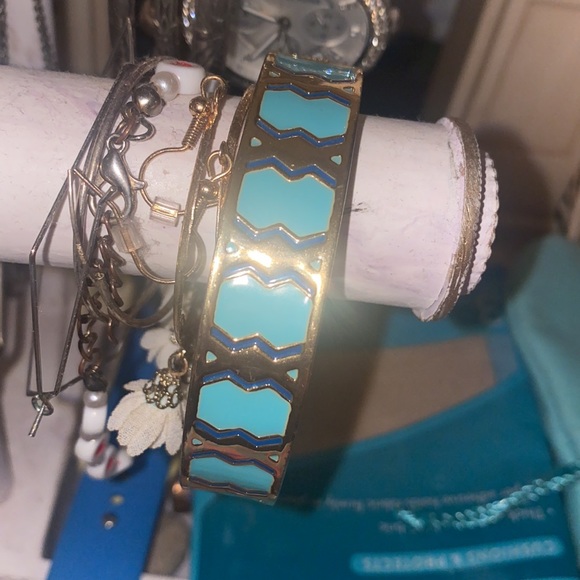 Talbots Bangle - Picture 6 of 6